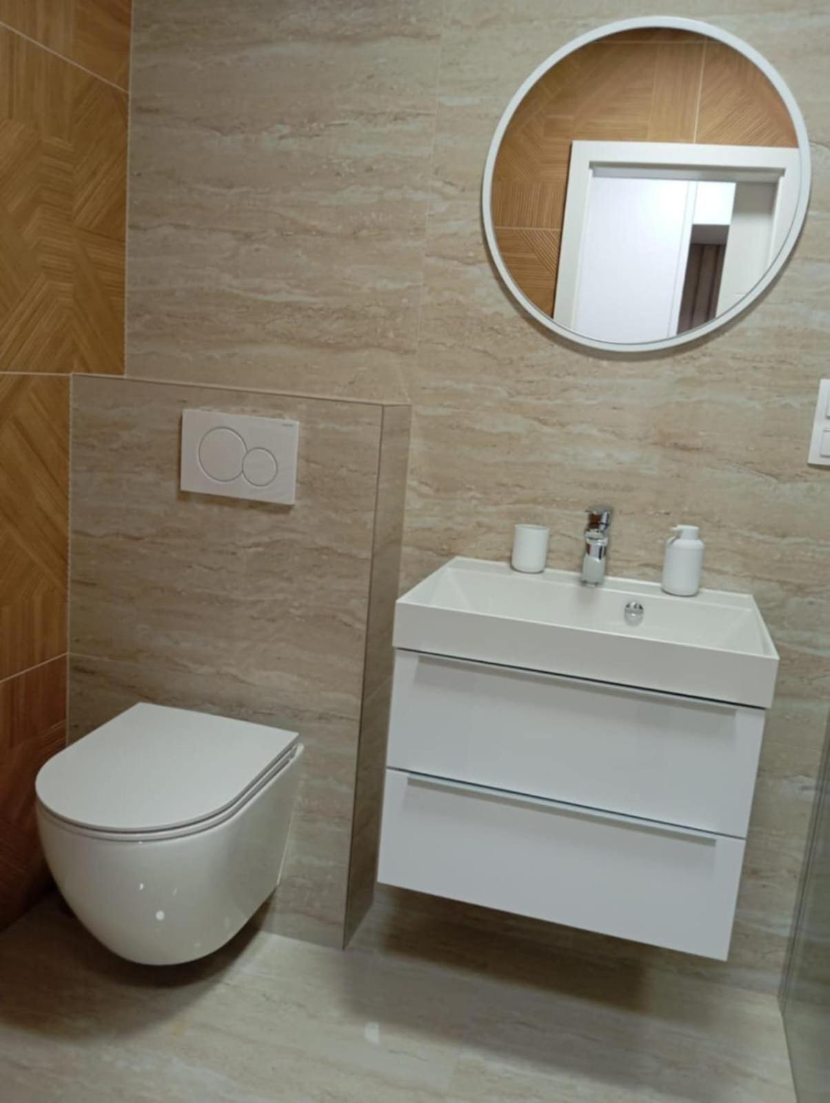 Privat Julia Hotel Vrbov Luaran gambar