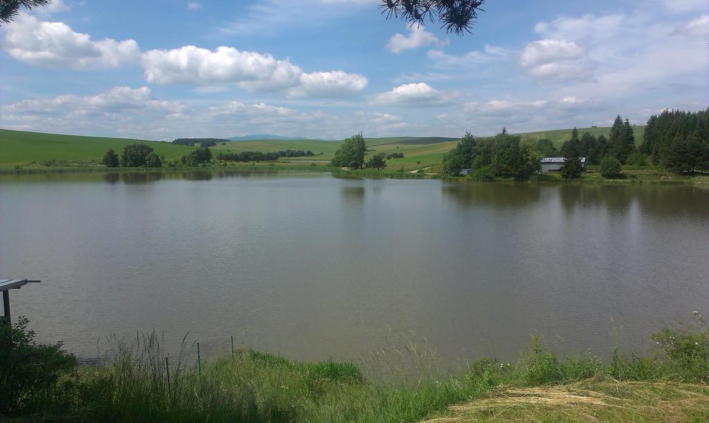 Privat Julia Hotel Vrbov Luaran gambar