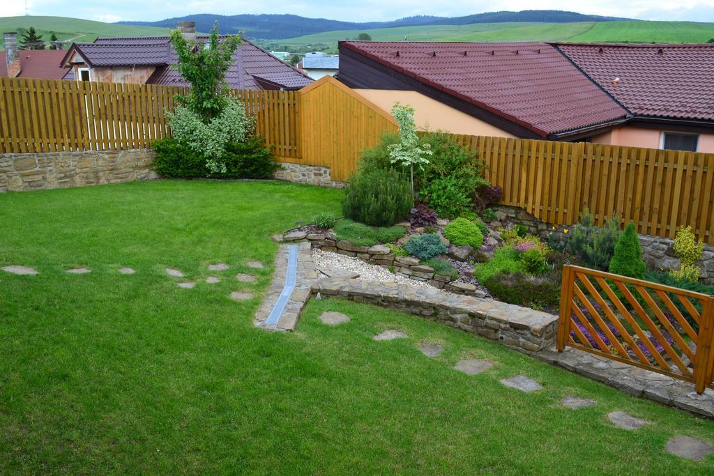Privat Julia Hotel Vrbov Luaran gambar